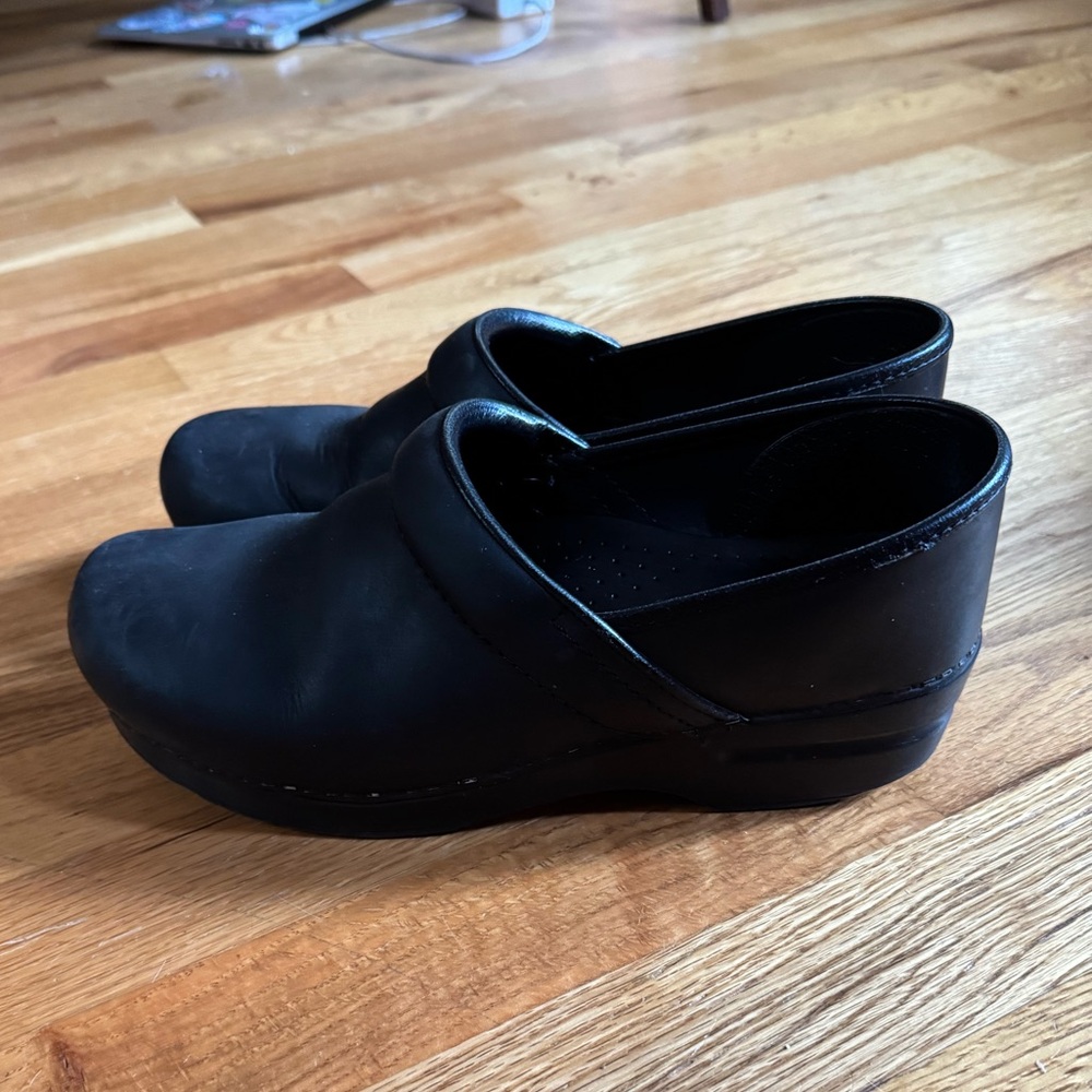 Black Classic Dansko Clogs
